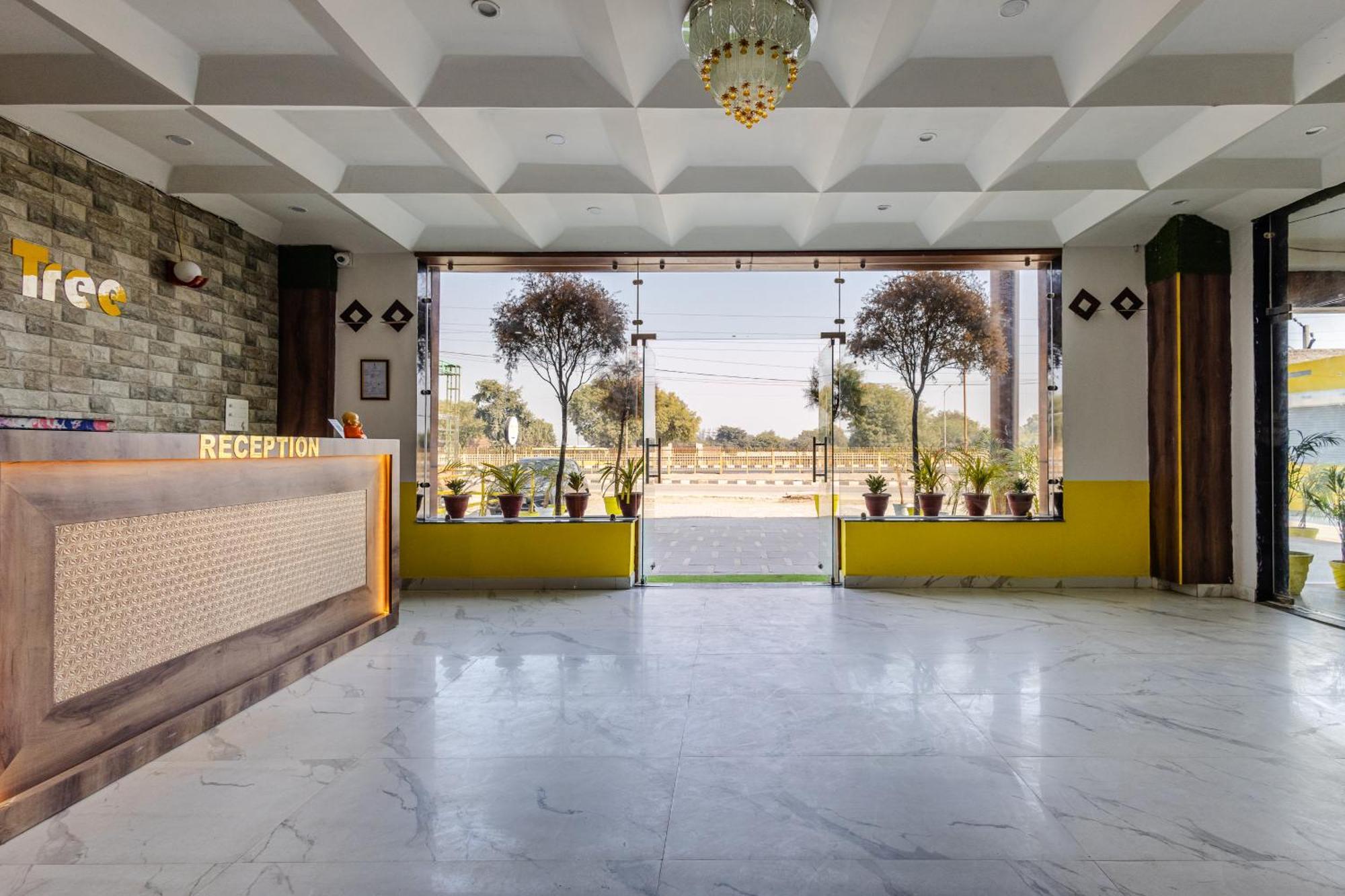 Lime Tree Hotel And Banquet Vrindavan Exterior photo