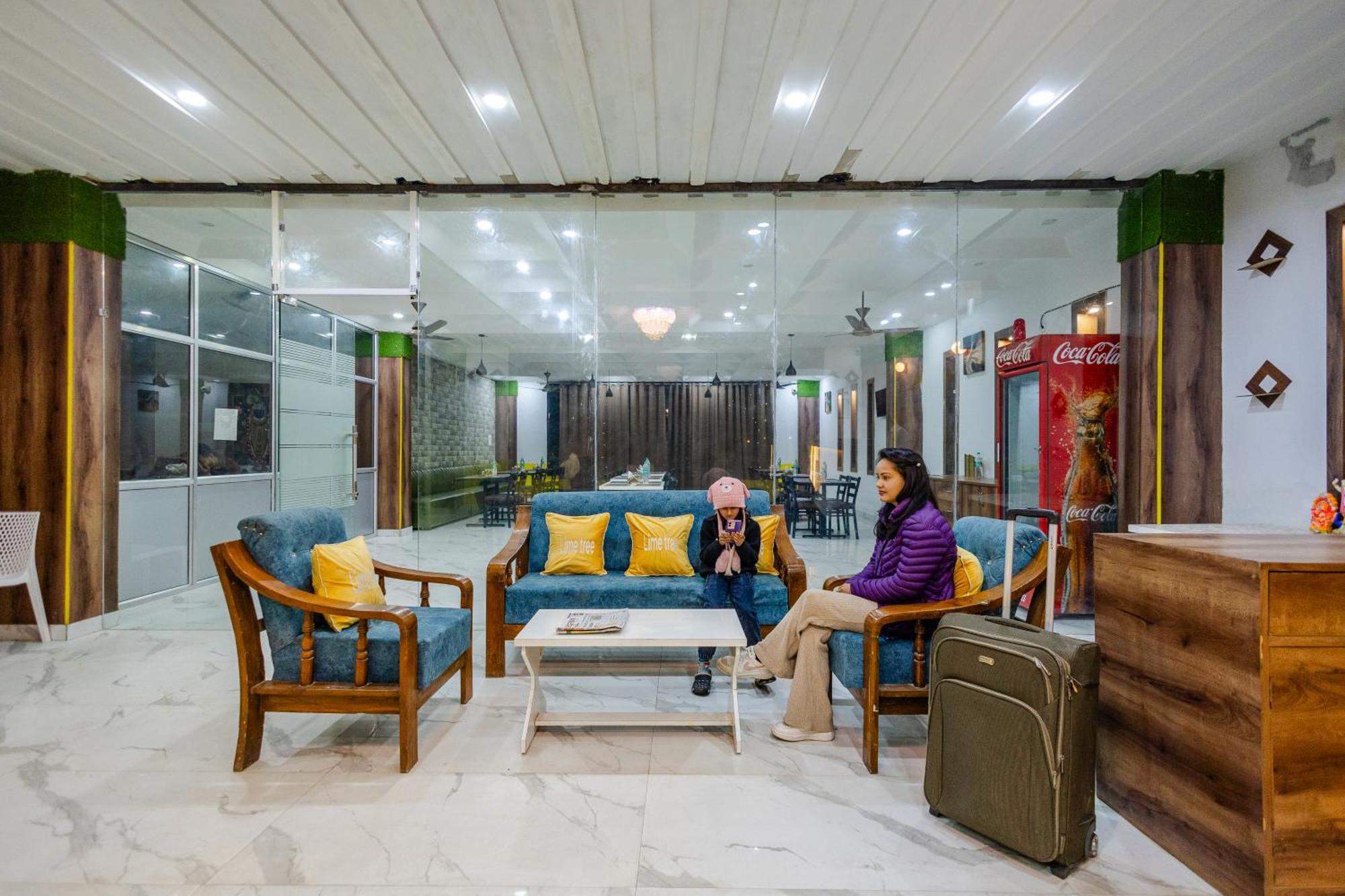 Lime Tree Hotel And Banquet Vrindavan Exterior photo