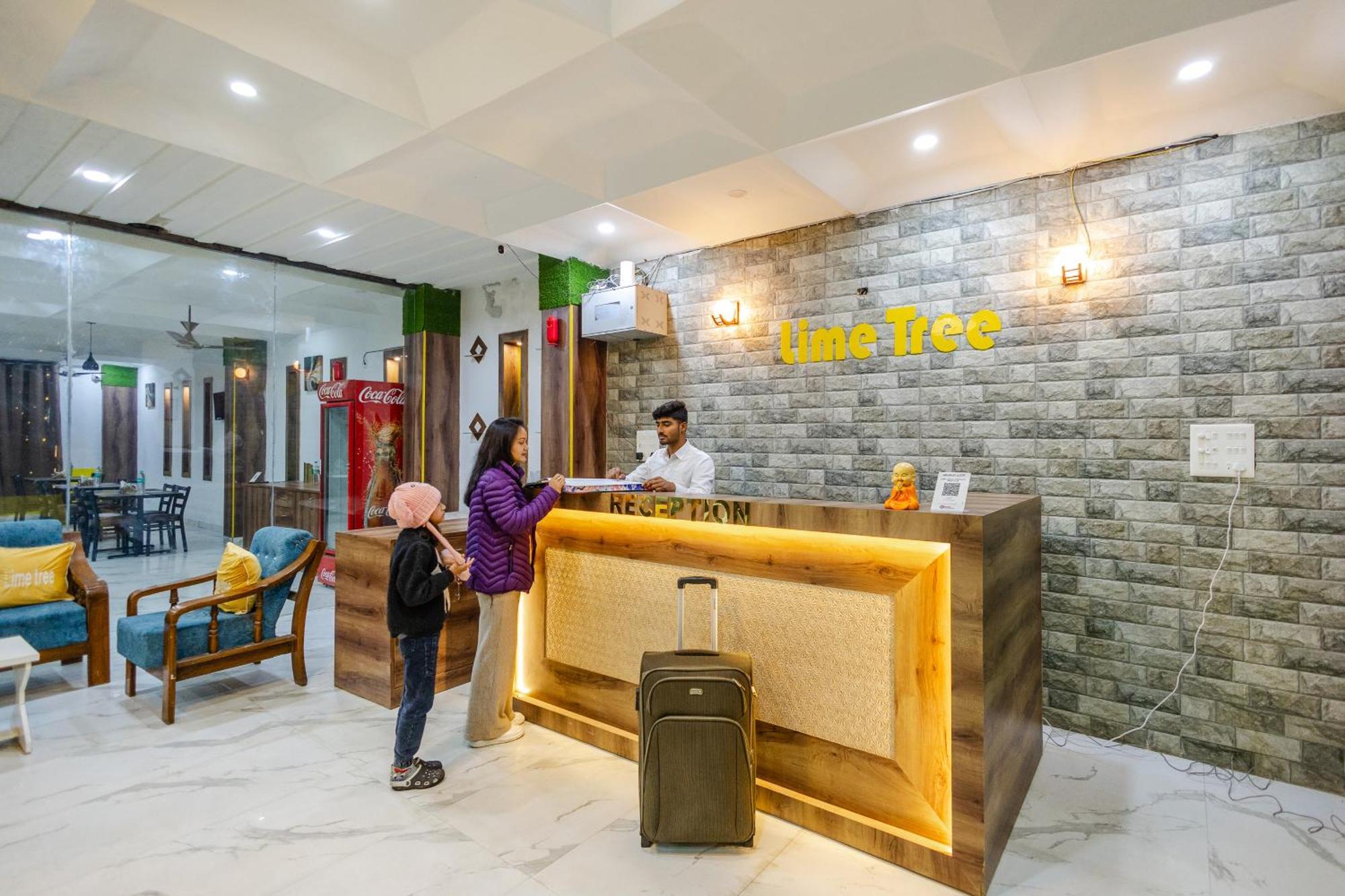 Lime Tree Hotel And Banquet Vrindavan Exterior photo