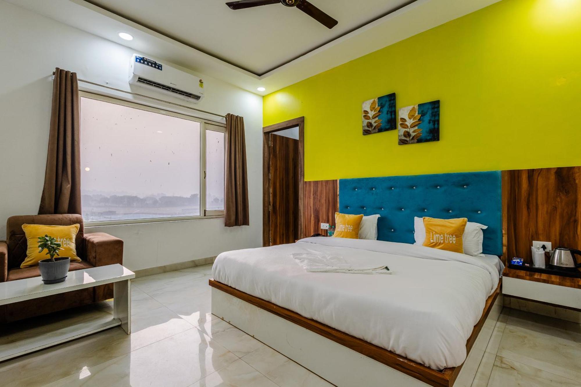 Lime Tree Hotel And Banquet Vrindavan Exterior photo