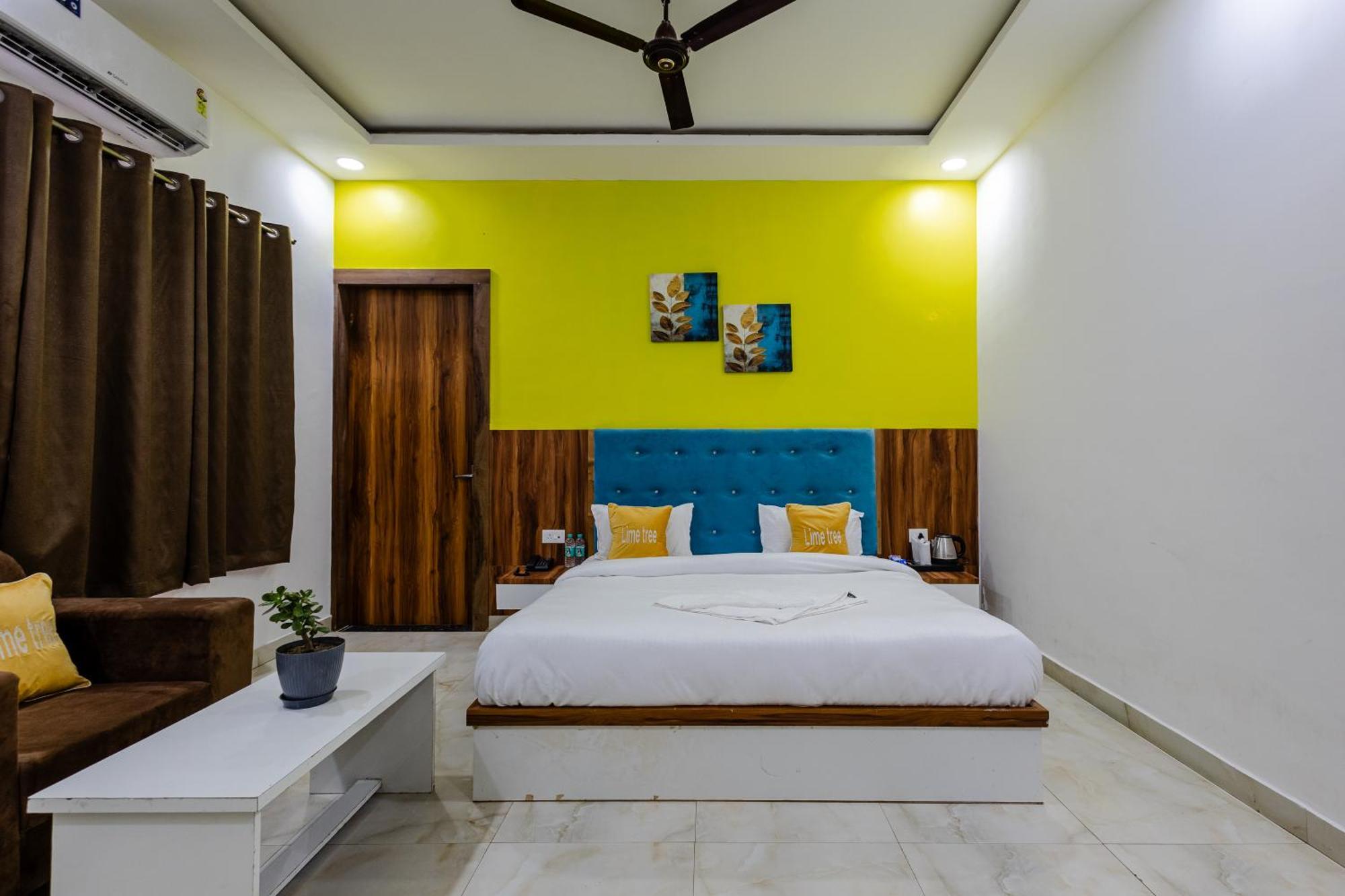 Lime Tree Hotel And Banquet Vrindavan Exterior photo